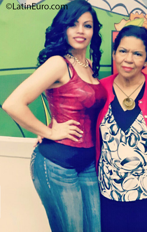 Date this passionate Honduras girl Brenda from Tegucigalpa HN2128