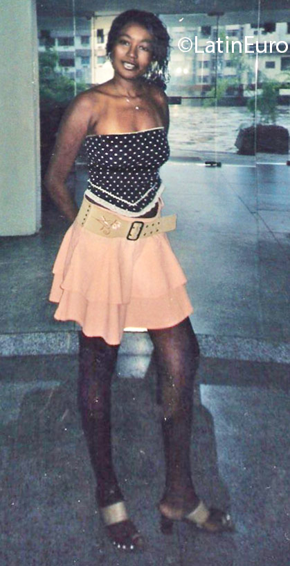 Date this attractive Brazil girl Gevania from Rio De Janeiro BR9639