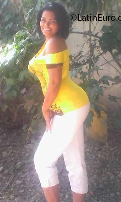 Date this good-looking Venezuela girl Merlin from Maracay VE842