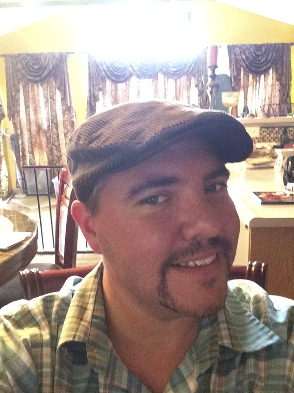 Date this voluptuous United States man Ryanen from Cincinnati US17369