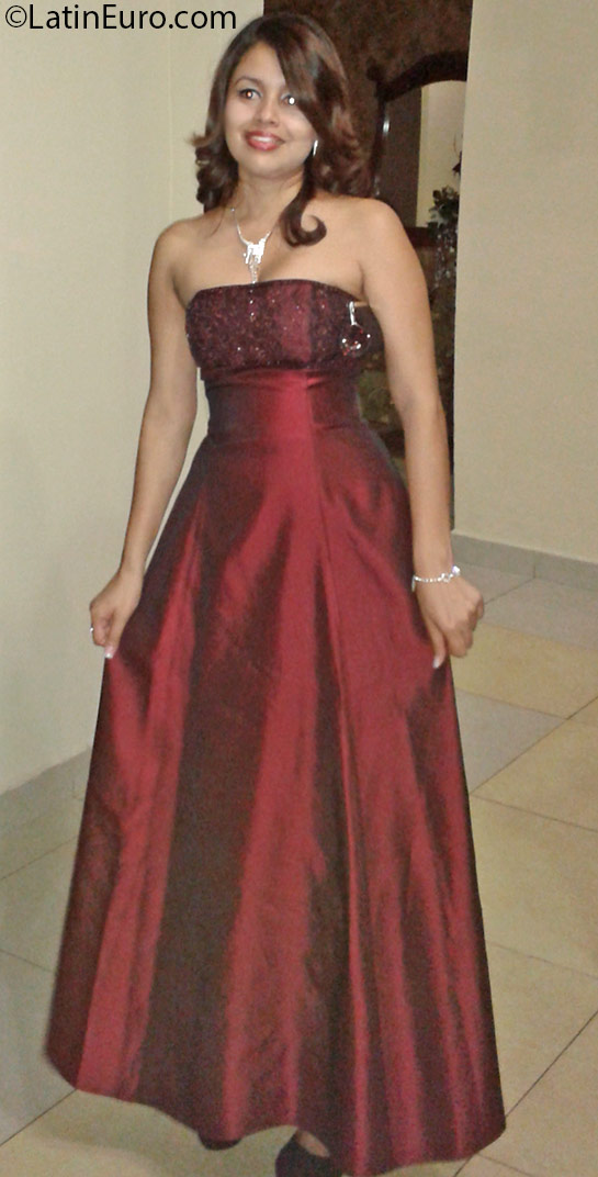 Date this georgeous Honduras girl Jessica from San Pedro Sula HN2191