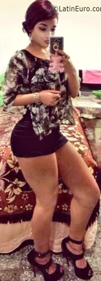 Date this tall Honduras girl Angie from Tegucigalpa HN2200