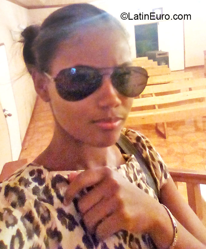 Date this georgeous Jamaica girl Macy from Kingston JM2324
