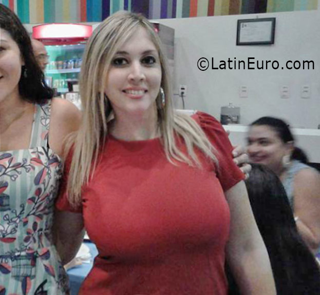 Date this funny Brazil girl Flavia from Manaus BR9690