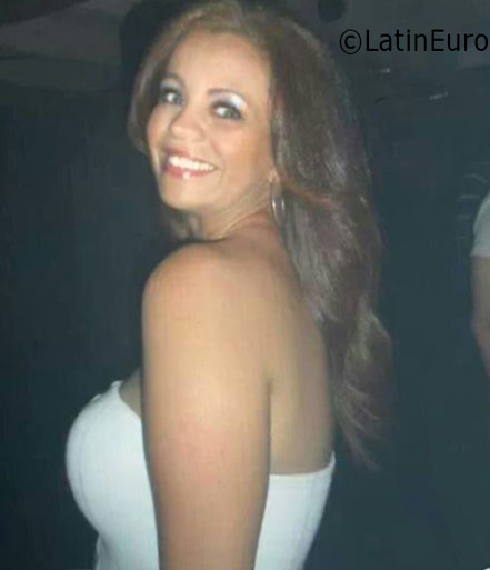 Date this fun Brazil girl Alessandra from Sumare BR9725