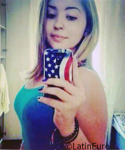 Date this good-looking Brazil girl Samaria from Manaus BR9710