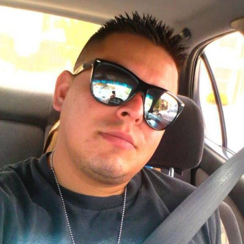 Date this hot United States man Summers11 from Salmiya US17519