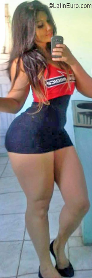 Date this athletic Brazil girl Drika from Recife BR9737