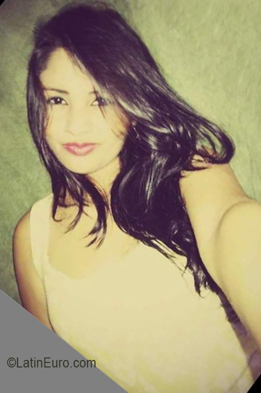 Date this fun Honduras girl Claudia from San Pedro Sula HN2248