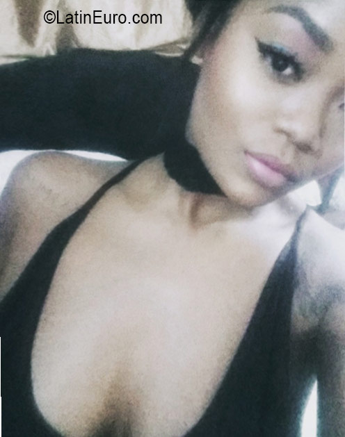 Date this delightful Jamaica girl Shanique from Kingston JM2440