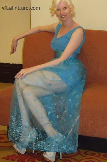 Date this attractive Honduras girl Alejandra from Tegucigalpa HN2255