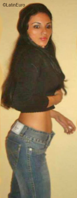 Date this charming Brazil girl Nilza from Belem BR9773