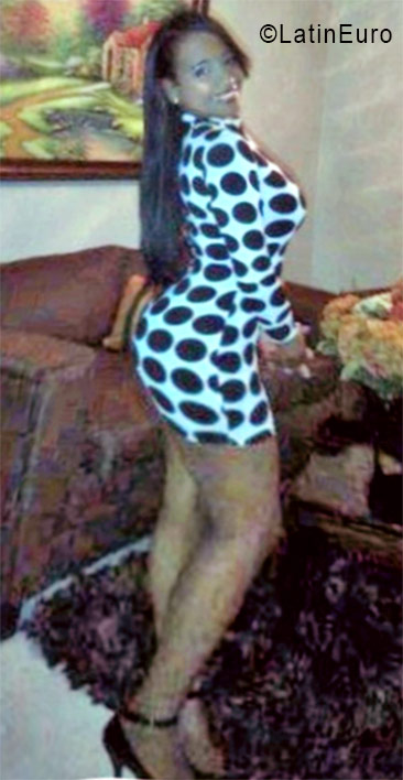 Date this hot Dominican Republic girl Yesel from Santiago DO26588