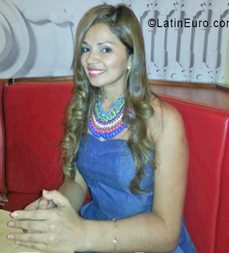 Date this foxy Honduras girl Suy from San Pedro Sula HN2271