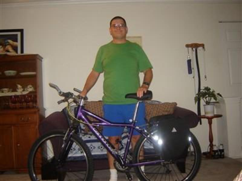 Date this cute United States man MacTech999 from Chicago US17623