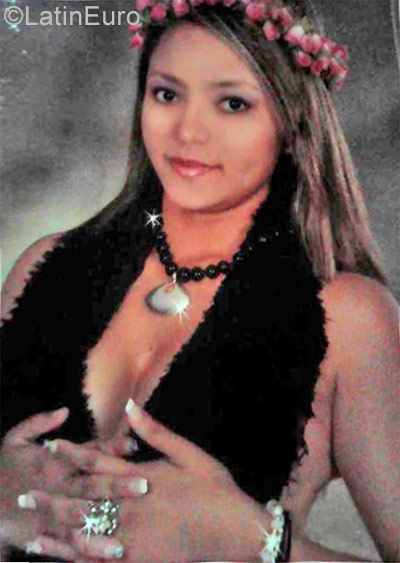 Date this exotic Colombia girl Paola from Cali CO19597
