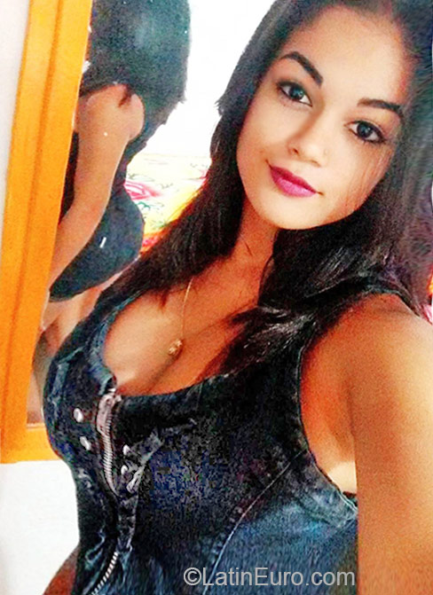 Date this fun Brazil girl Lariisa from Jardim do Serido BR9790