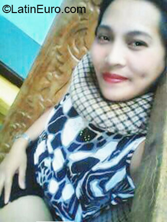 Date this sultry Philippines girl Eden from Mauswagon Cabanglasan PH930