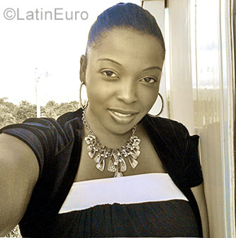 Date this hard body Jamaica girl Crissy from Old Harbour Bay JM2368