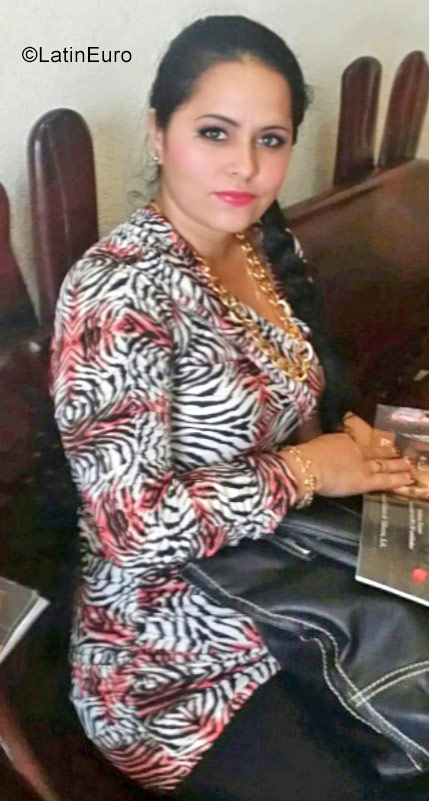 Date this beautiful Cuba girl Yosvani from Habana CU76