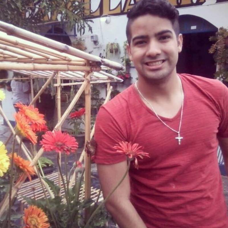 Date this passionate Colombia man Gabriel from Los Angeles CO19744