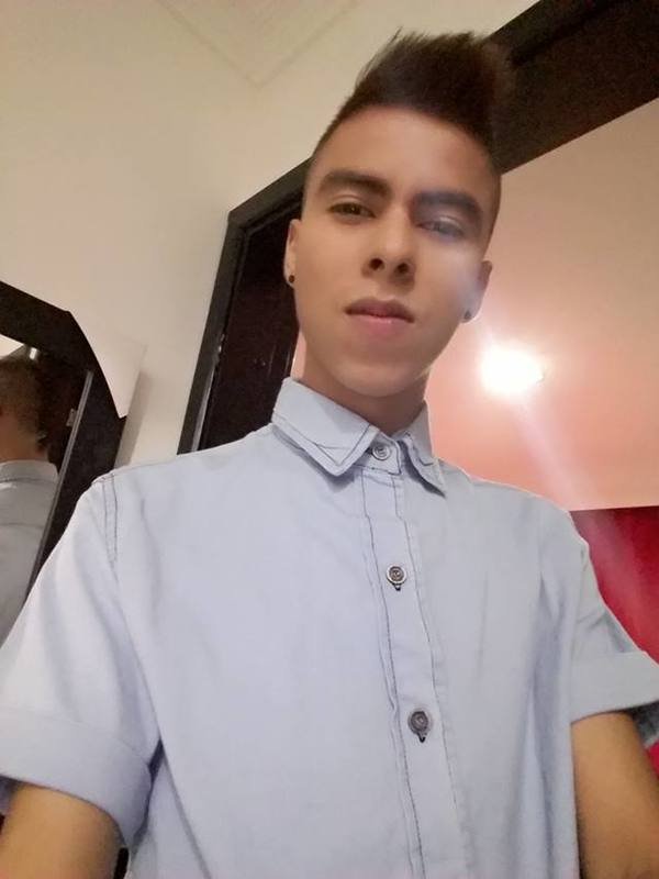 Date this georgeous Colombia man Diego valencia from Pereira CO19818