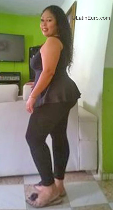 Date this athletic Colombia girl Adriana from Tulua CO19865