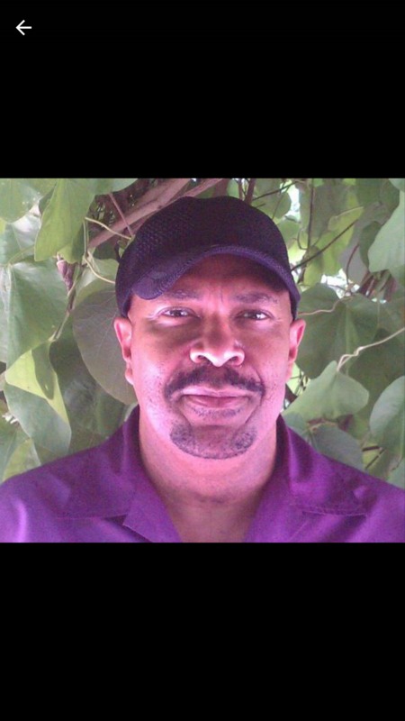 Date this sultry United States man Brownstone from Crete US17781