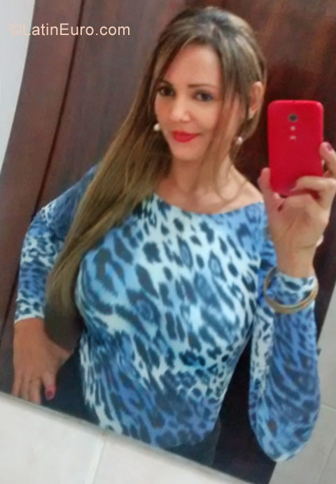 Date this pretty Brazil girl Josiane from Sao Sebastiao BR9862