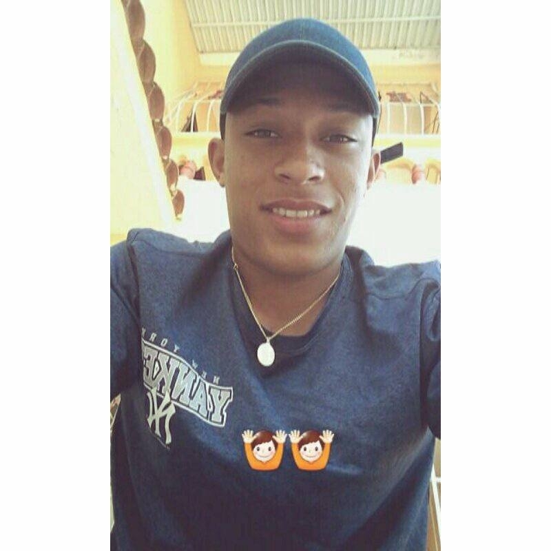 Date this voluptuous Dominican Republic man Guillermo from Santo Domingo DO27372
