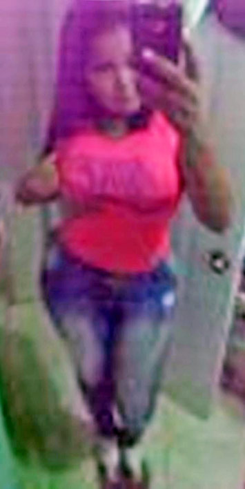 Date this tall Dominican Republic girl Laura from Santo Domingo DO27463