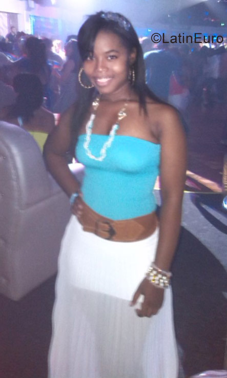 Date this attractive Colombia girl Katherine from Cali CO20294