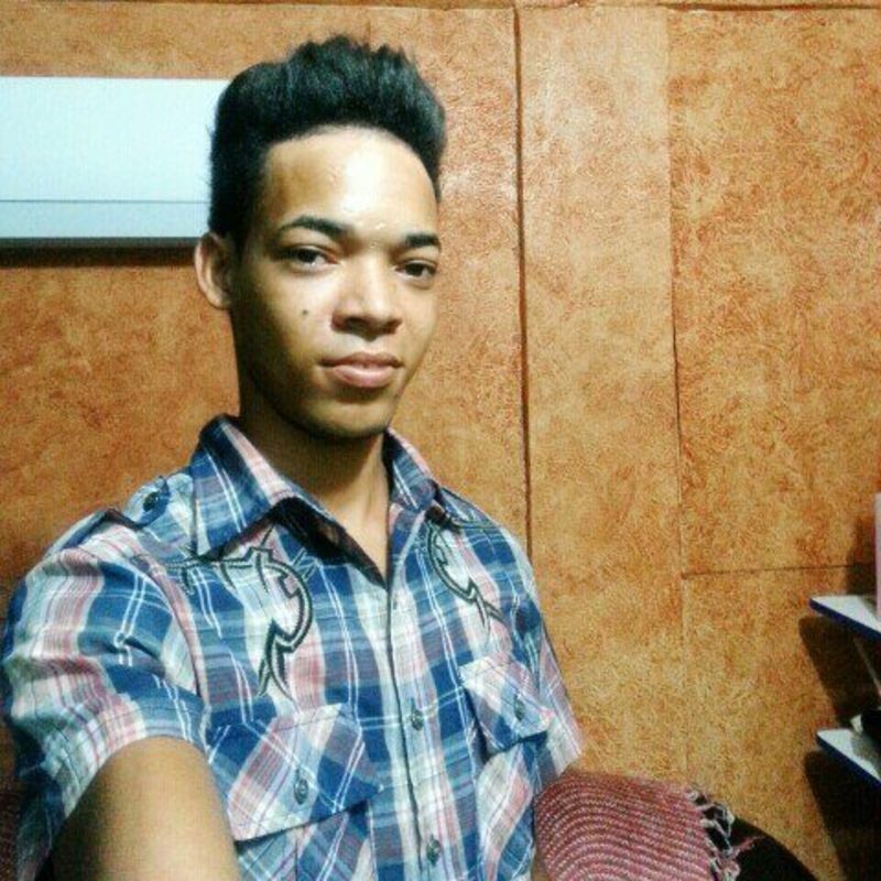 Date this foxy Dominican Republic man Henry from Santiago Rd DO27535