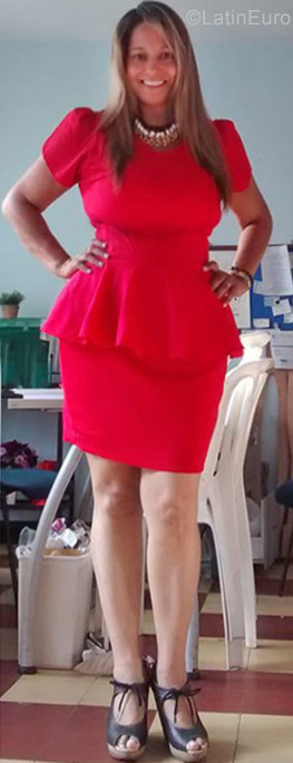 Date this athletic Colombia girl Luzma from Bucaramanga CO20588