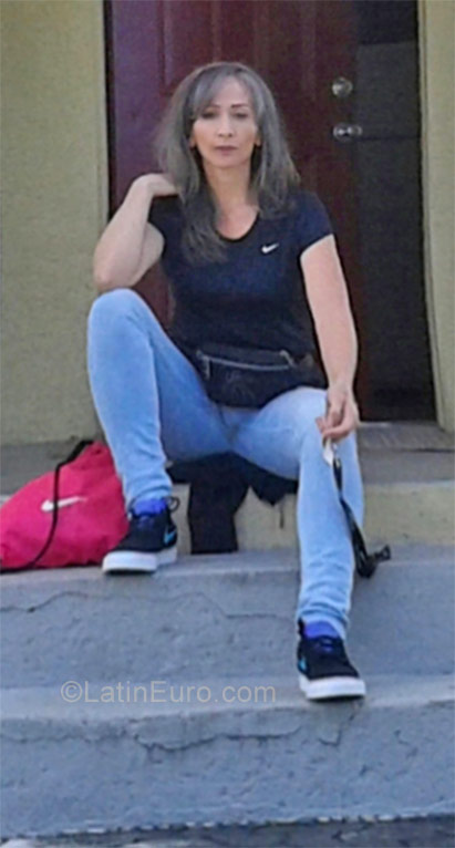 Date this pretty Colombia girl PatriciaB from Bogota CO20798