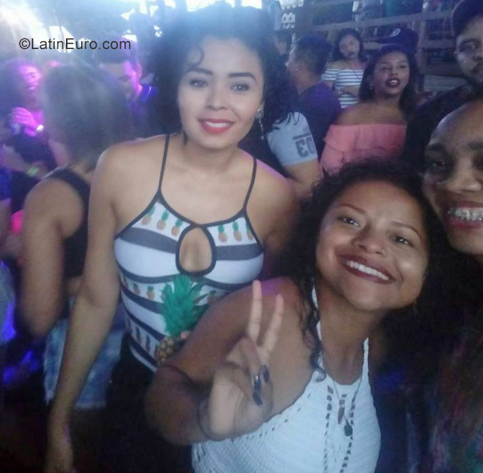 Date this passionate Brazil girl Natalia from Belem BR9952