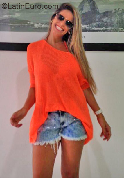 Date this tall Brazil girl Priscila from Rio De Janeiro BR9958