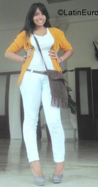 Date this attractive Dominican Republic girl Emi from Puerto Plata DO28059