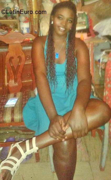 Date this young Colombia girl Neyiret from Duitama CO20910