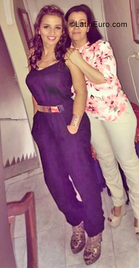 Date this exotic Colombia girl Sara from Medellin CO20915