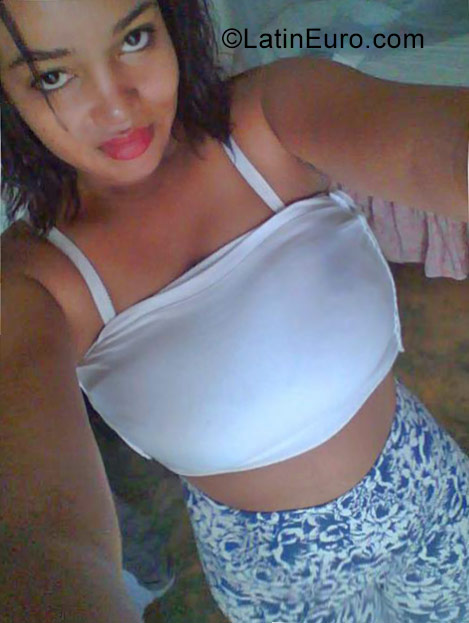 Date this hard body Dominican Republic girl Josmery from Santo domingo DO28132