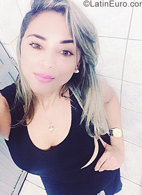 Date this delightful Brazil girl Vagi from Fortaleza BR9975