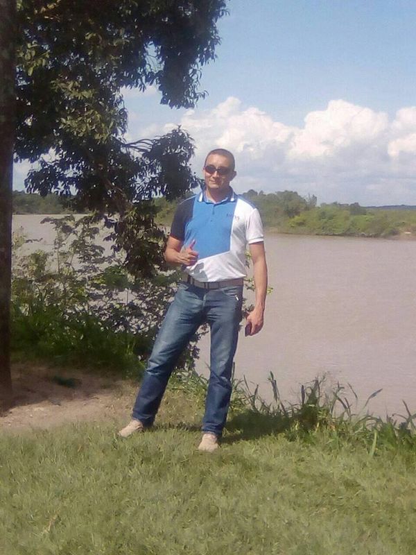 Date this hard body Colombia man Edwars Alfonso from Bogot&aacute; CO21121