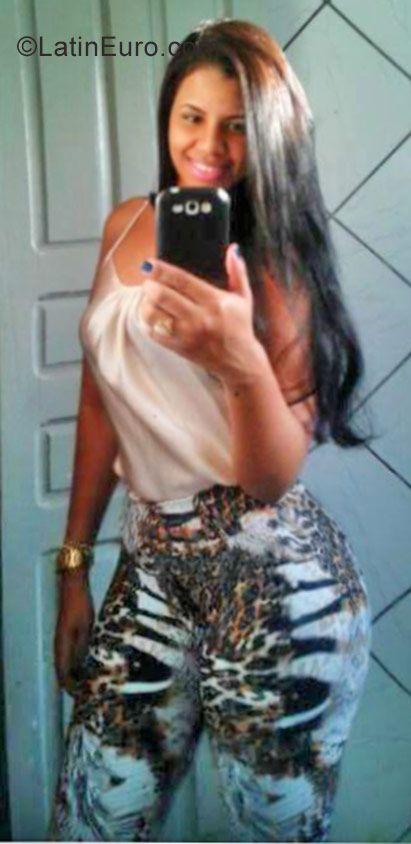 Date this sultry Brazil girl Gracie from São Paulo BR9993