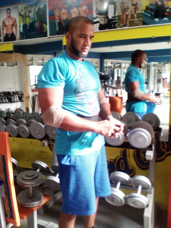 Date this beautiful Dominican Republic man Leonardo from Santiago DO28302