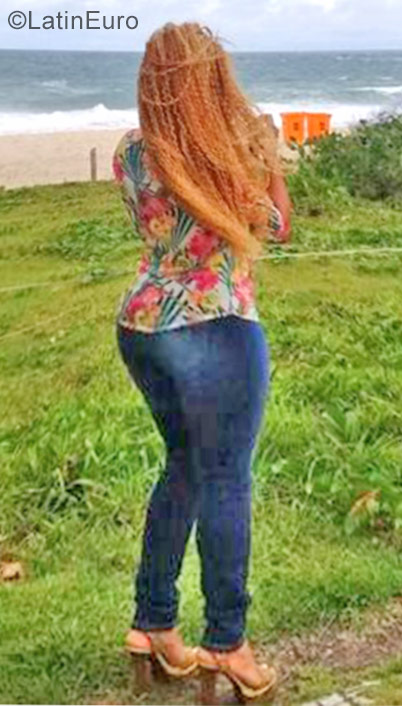 Date this sensual Brazil girl Faby from Rio De Janeiro BR9994