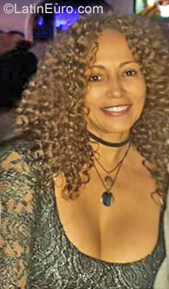 Date this cute Colombia girl Cecilia from Bogota CO21233