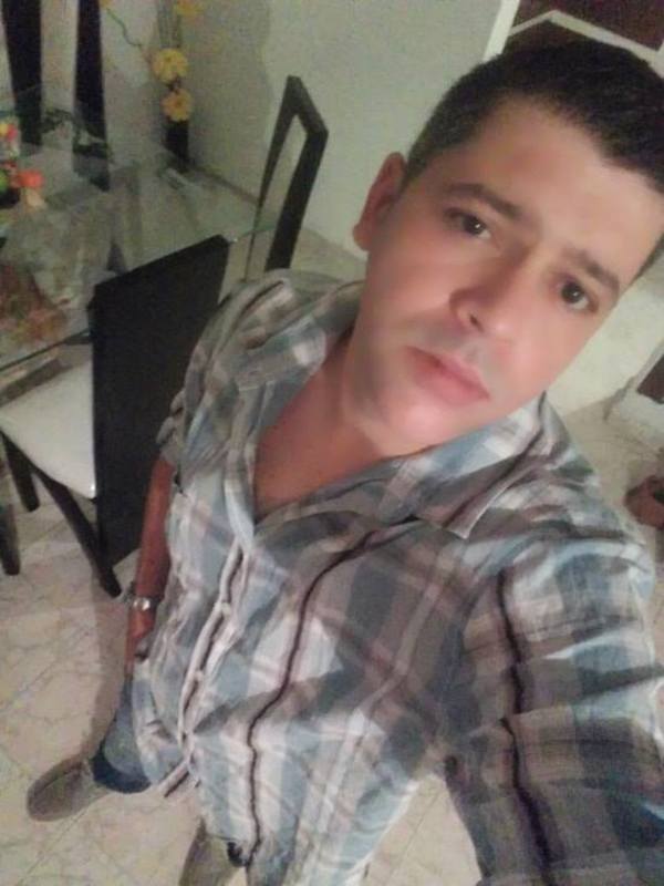 Date this beautiful Colombia man Oscar eduardo from Cali CO21342