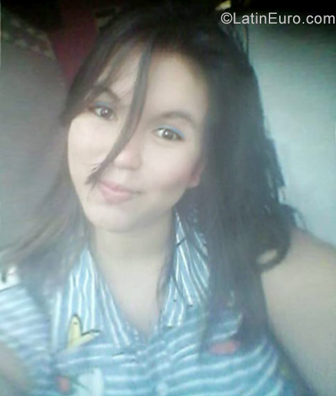 Date this young Colombia girl Canyalid from Florencia CO21424
