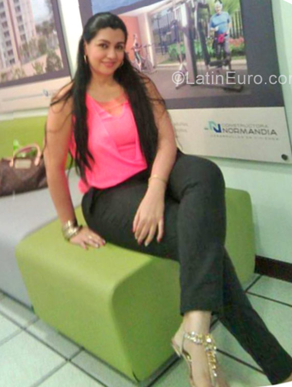 Date this exotic Colombia girl Lourdes from Cali CO21611